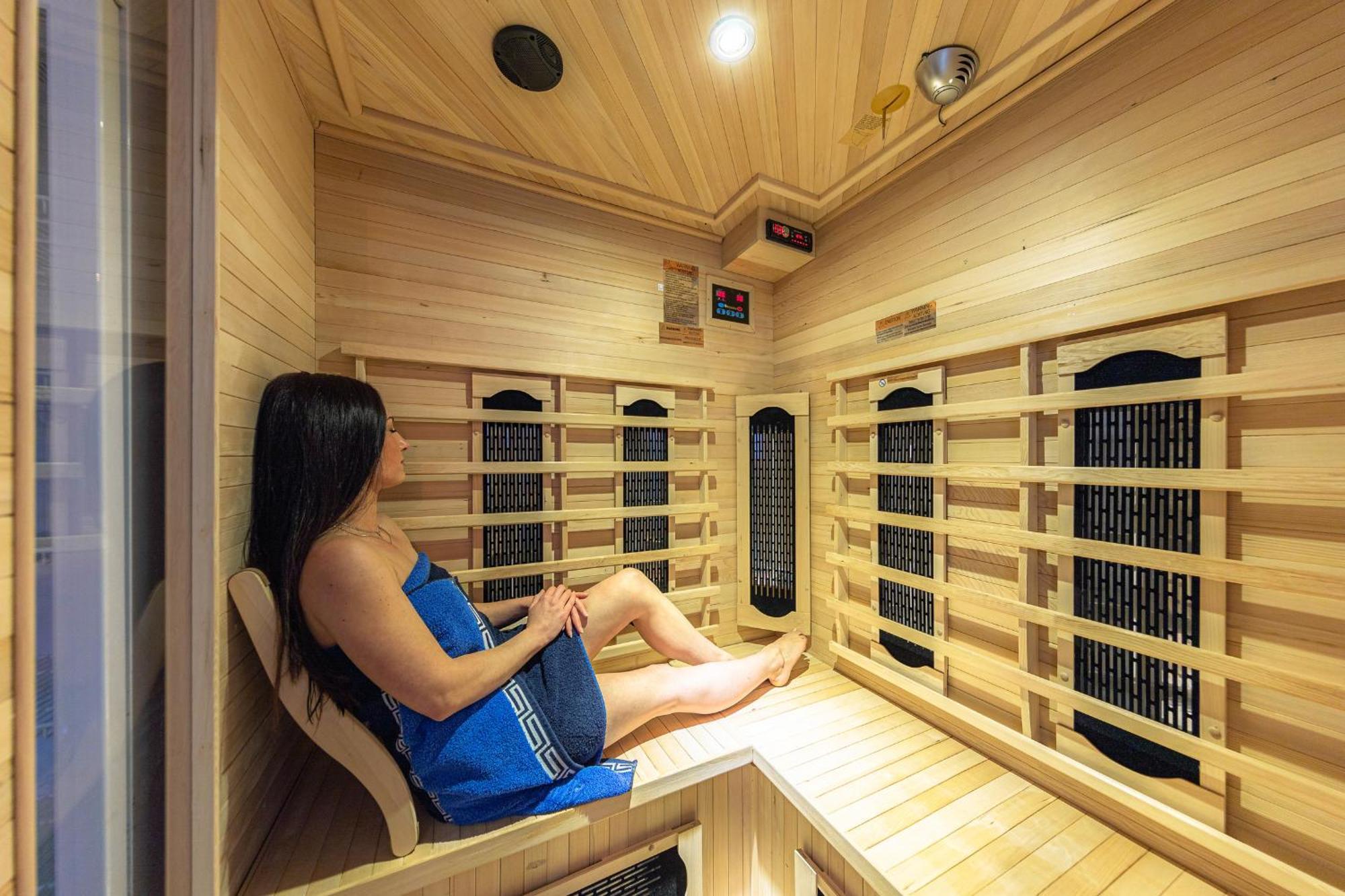 Haus Christina Pool Sauna マルヒョー エクステリア 写真